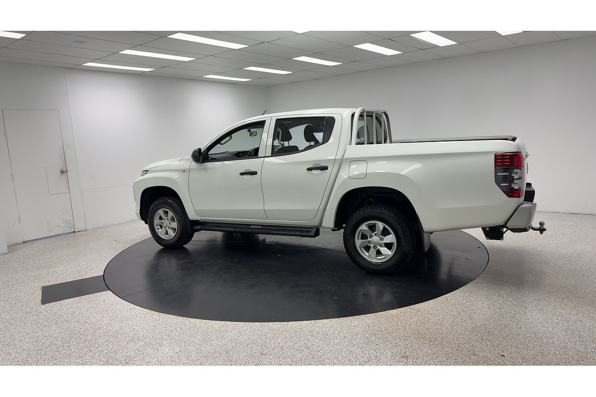 2020 Mitsubishi Triton GLX MR 4X4