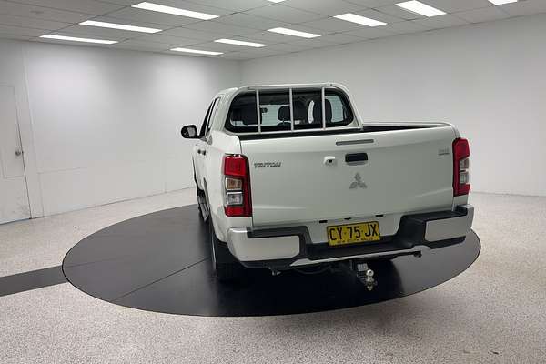 2020 Mitsubishi Triton GLX MR 4X4