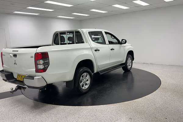 2020 Mitsubishi Triton GLX MR 4X4