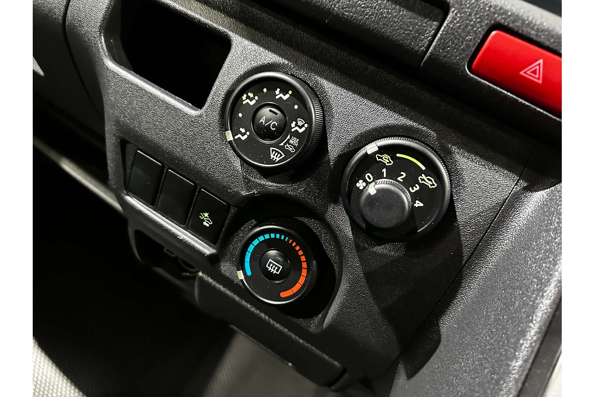 2020 Toyota Hiace TRH200V