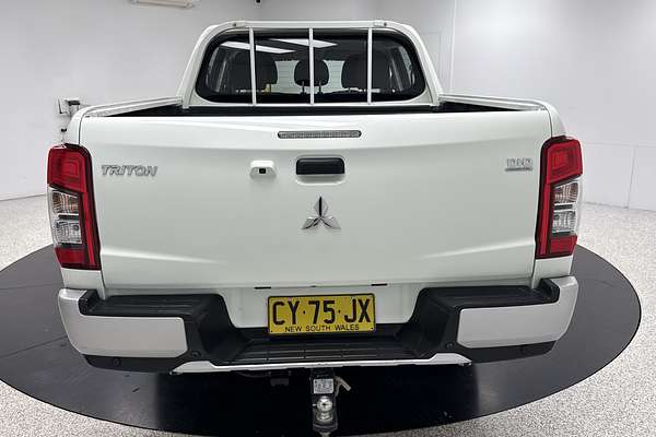 2020 Mitsubishi Triton GLX MR 4X4