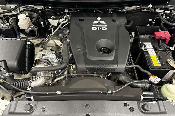 2020 Mitsubishi Triton GLX MR 4X4