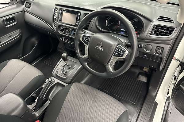 2020 Mitsubishi Triton GLX MR 4X4