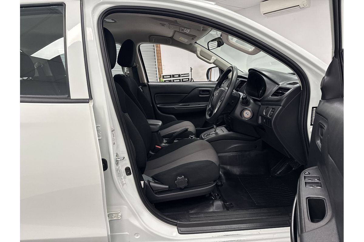 2020 Mitsubishi Triton GLX MR 4X4