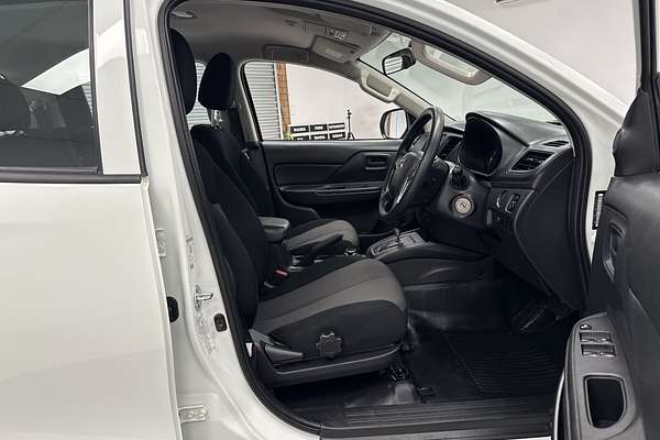 2020 Mitsubishi Triton GLX MR 4X4