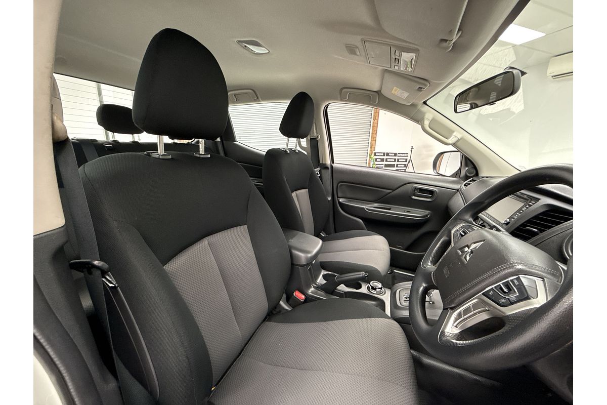 2020 Mitsubishi Triton GLX MR 4X4