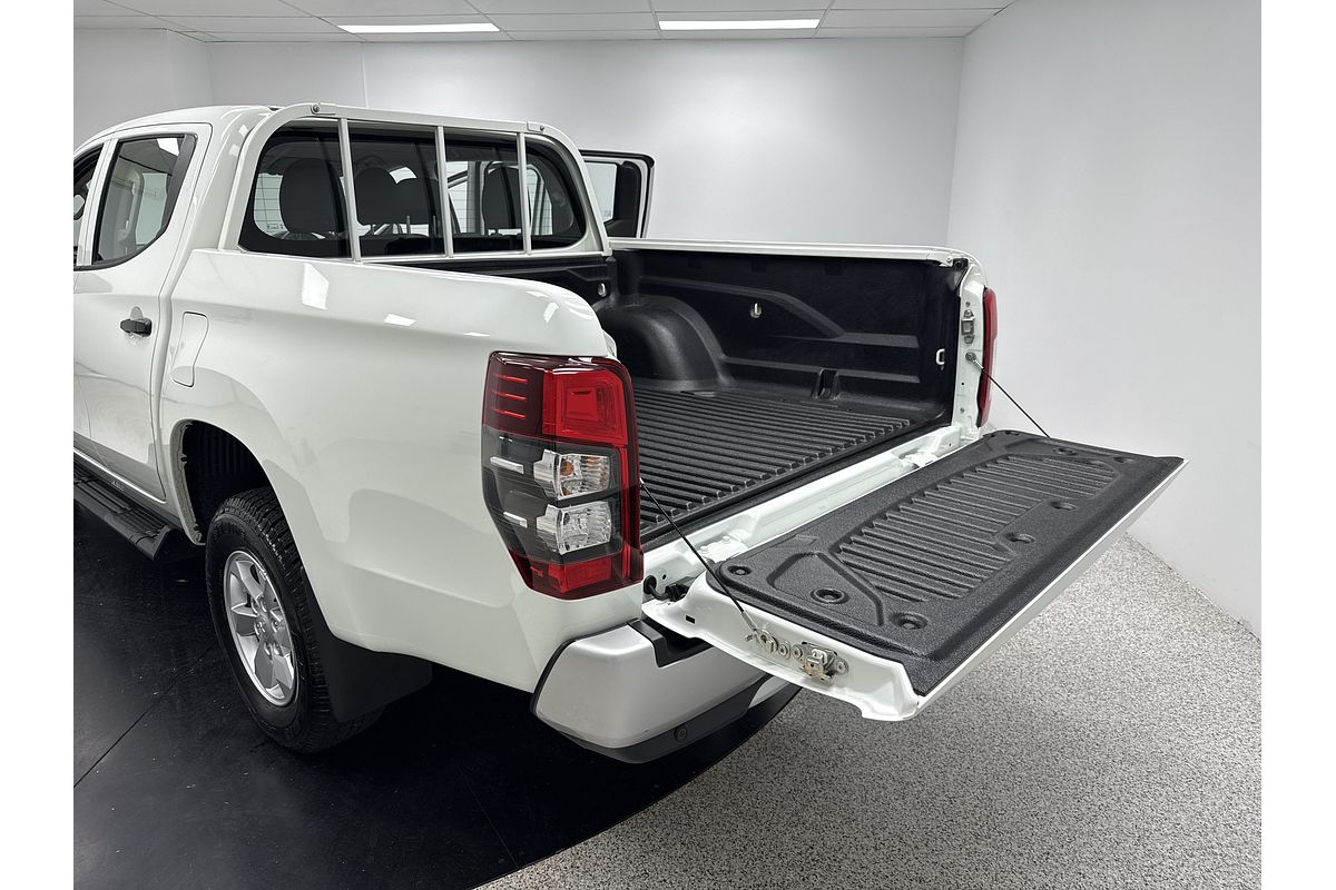 2020 Mitsubishi Triton GLX MR 4X4