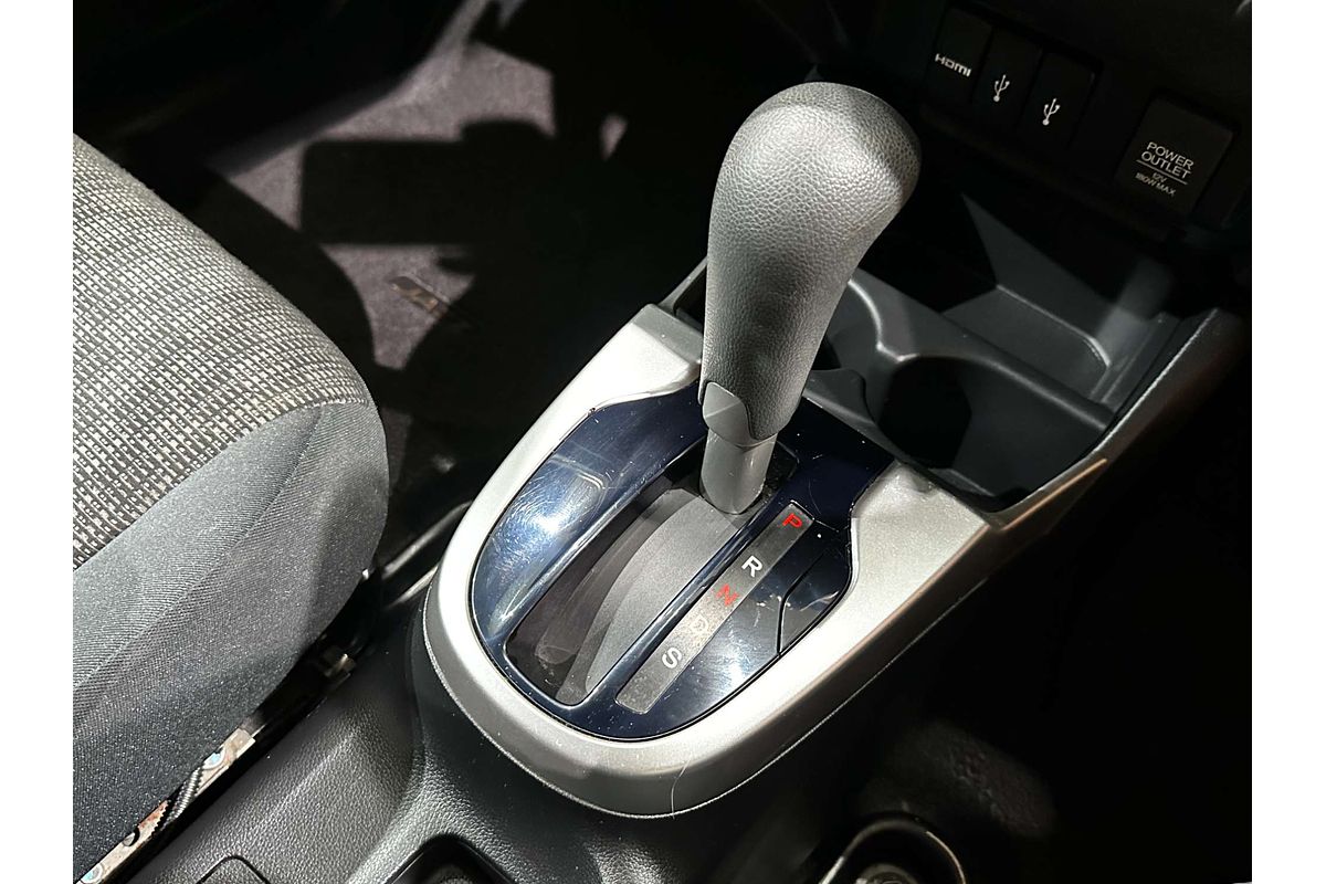 2015 Honda Jazz VTi GF