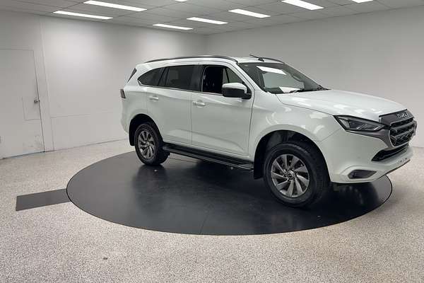 2023 Isuzu MU-X LS-U