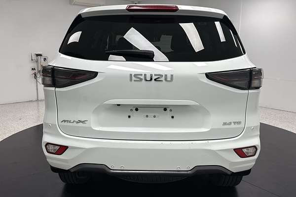 2023 Isuzu MU-X LS-U