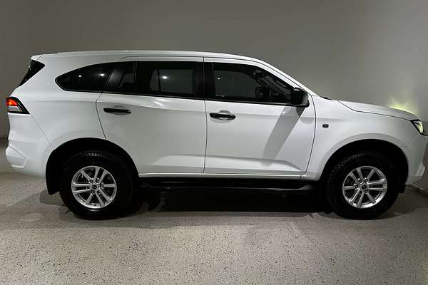 2021 Isuzu MU-X LS-M