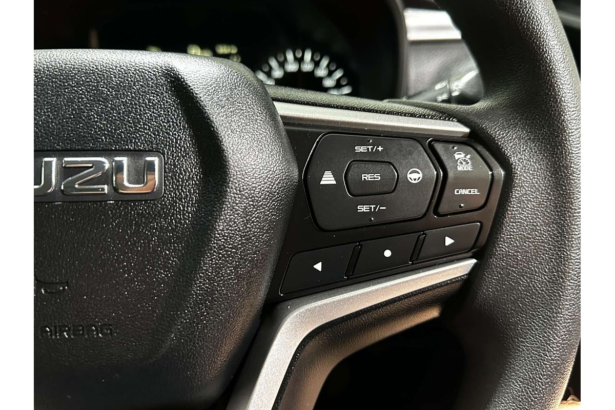 2021 Isuzu MU-X LS-M