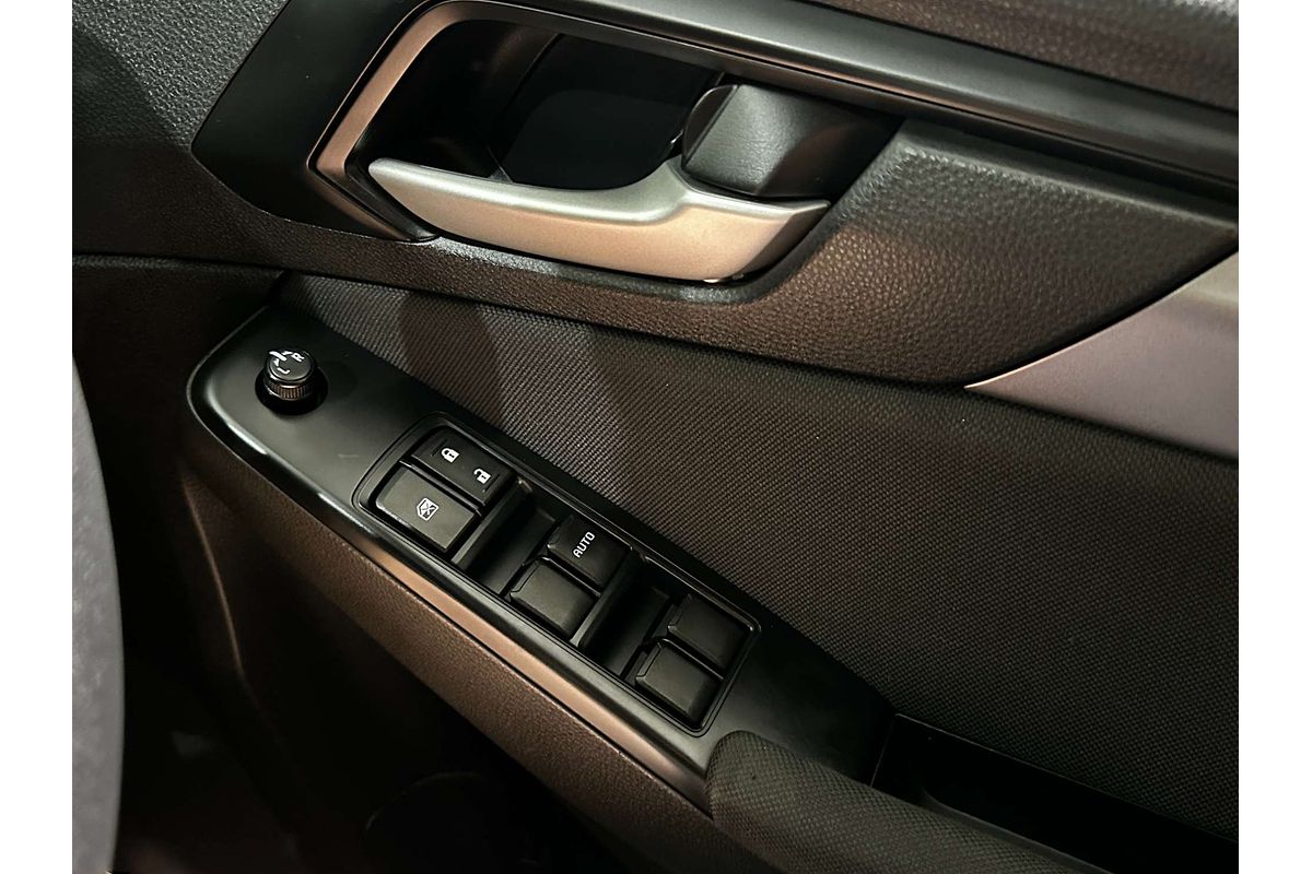 2021 Isuzu MU-X LS-M