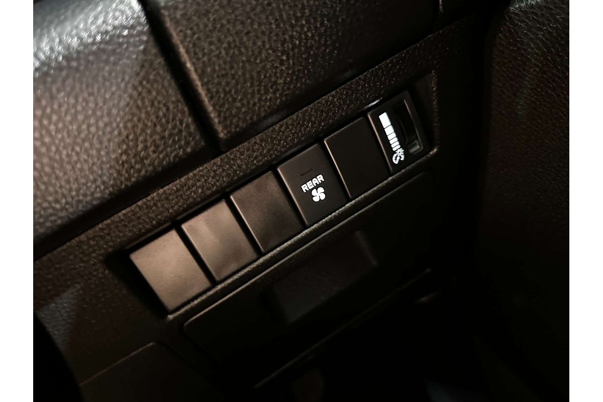 2021 Isuzu MU-X LS-M