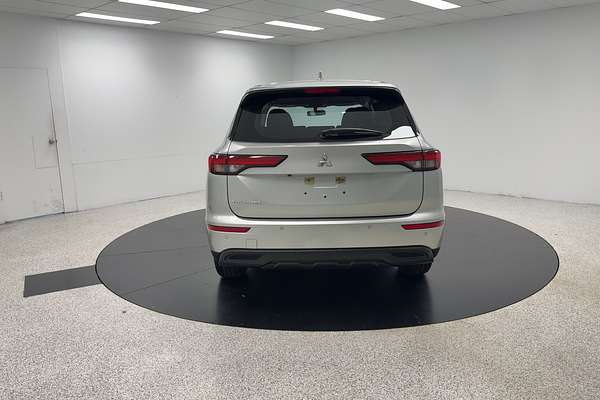 2023 Mitsubishi Outlander ES ZM
