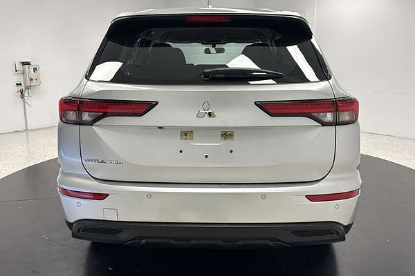 2023 Mitsubishi Outlander ES ZM