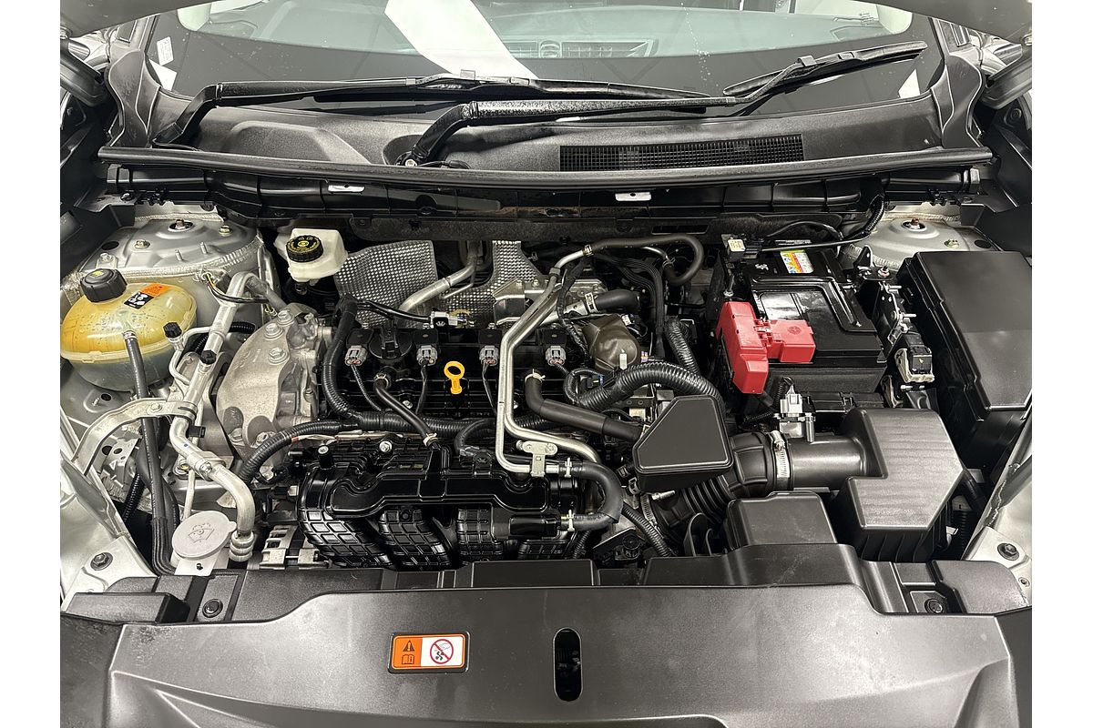 2023 Mitsubishi Outlander ES ZM