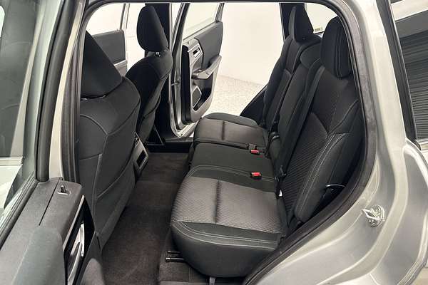 2023 Mitsubishi Outlander ES ZM