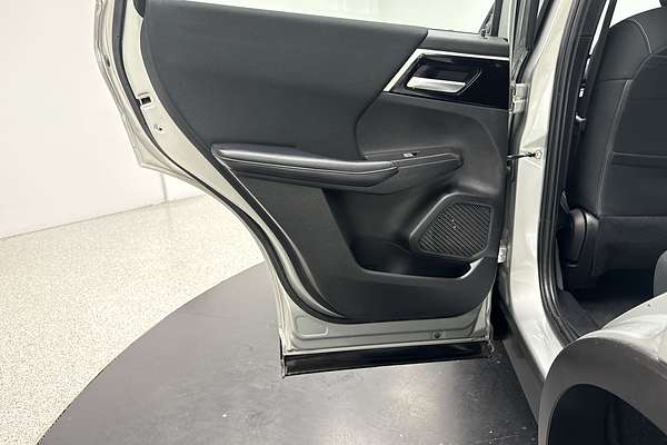 2023 Mitsubishi Outlander ES ZM