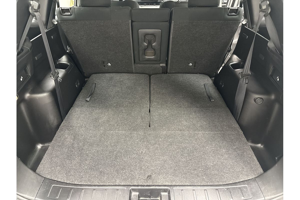 2023 Mitsubishi Outlander ES ZM