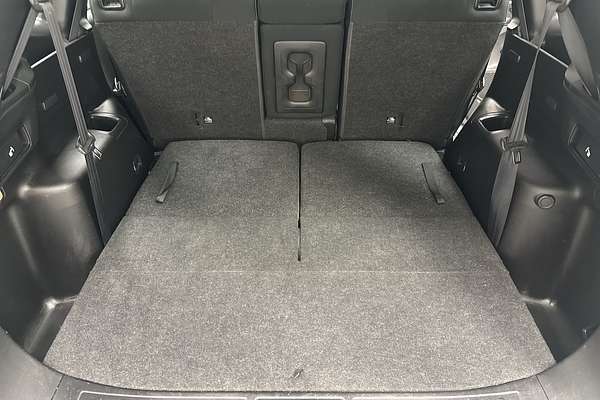 2023 Mitsubishi Outlander ES ZM