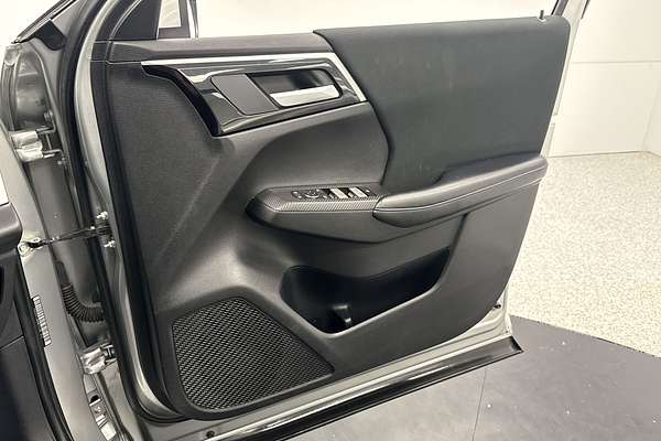 2023 Mitsubishi Outlander ES ZM