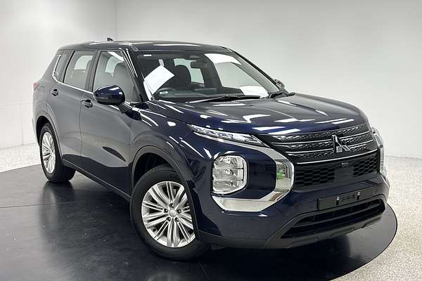 2023 Mitsubishi Outlander ES ZM