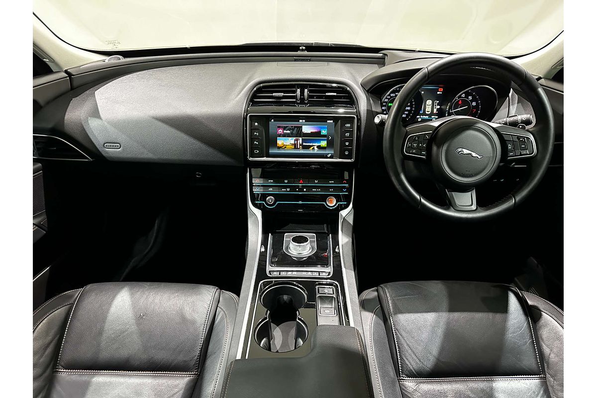 2016 Jaguar XE 20t Prestige X760