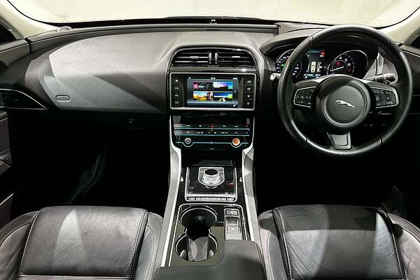 2016 Jaguar XE 20t Prestige X760
