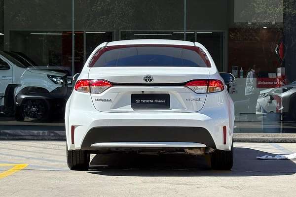 2022 Toyota Corolla Ascent Sport Hybrid ZWE211R