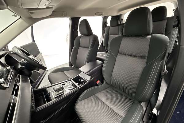 2023 Mitsubishi Outlander ES ZM