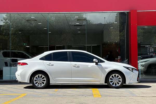 2022 Toyota Corolla Ascent Sport Hybrid ZWE211R