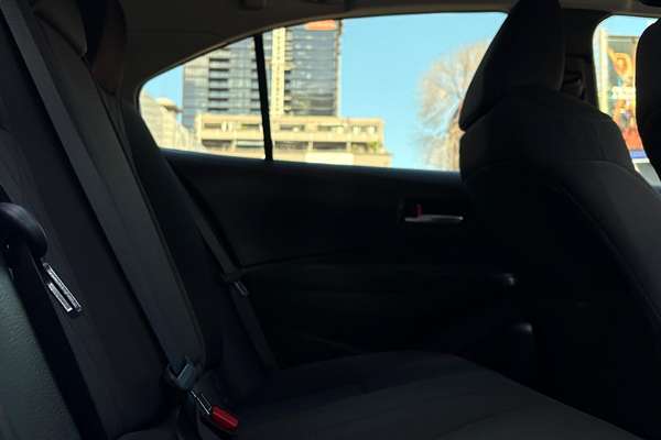 2022 Toyota Corolla Ascent Sport Hybrid ZWE211R