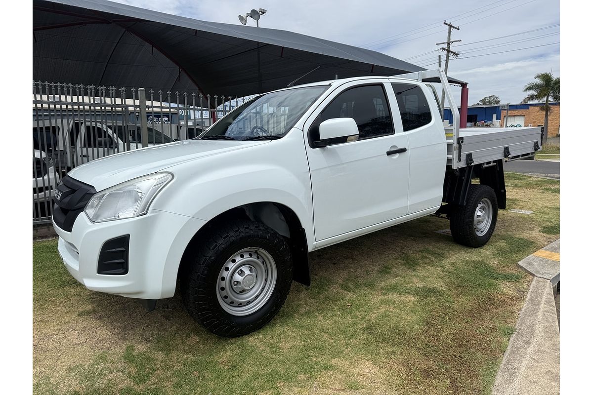 2017 Isuzu D-MAX SX High Ride Rear Wheel Drive
