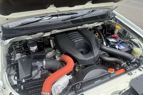 2017 Isuzu D-MAX SX High Ride Rear Wheel Drive