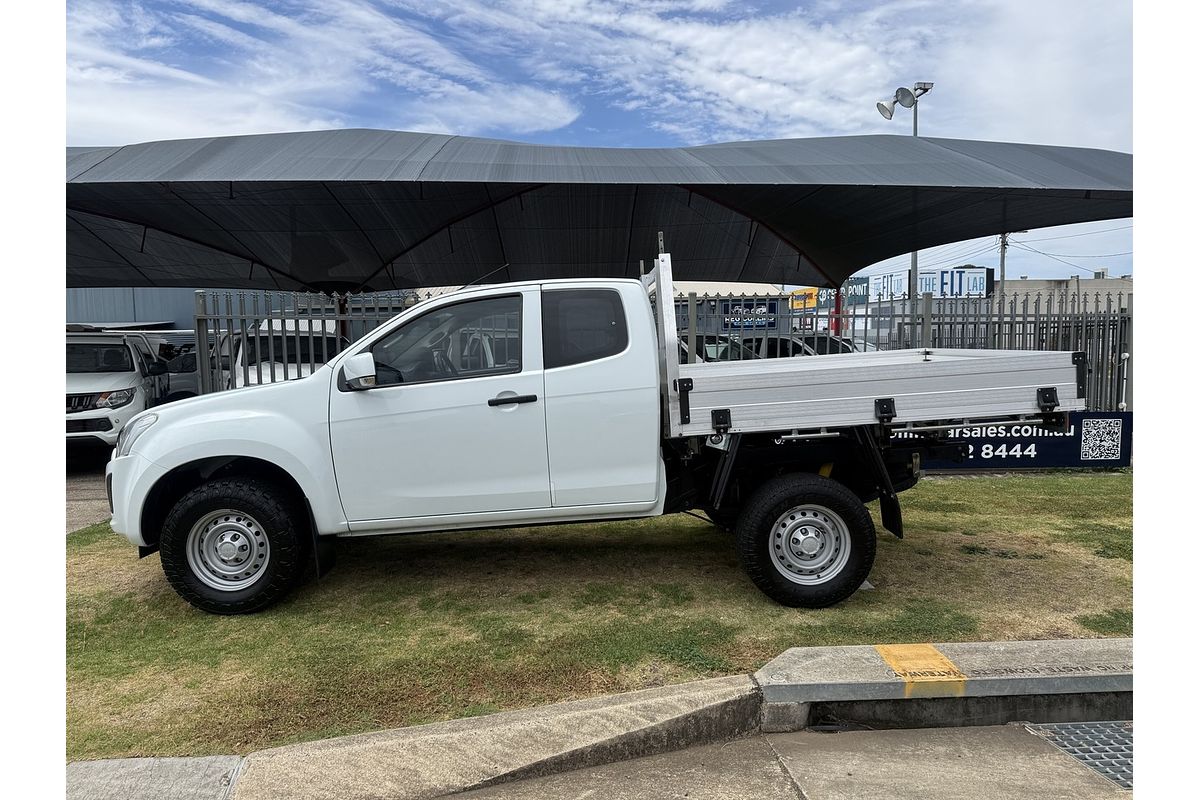 2017 Isuzu D-MAX SX High Ride Rear Wheel Drive