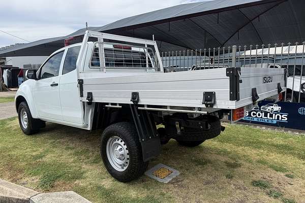 2017 Isuzu D-MAX SX High Ride Rear Wheel Drive