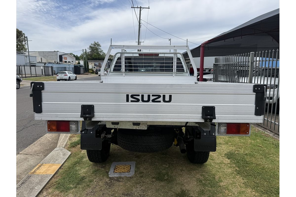 2017 Isuzu D-MAX SX High Ride Rear Wheel Drive