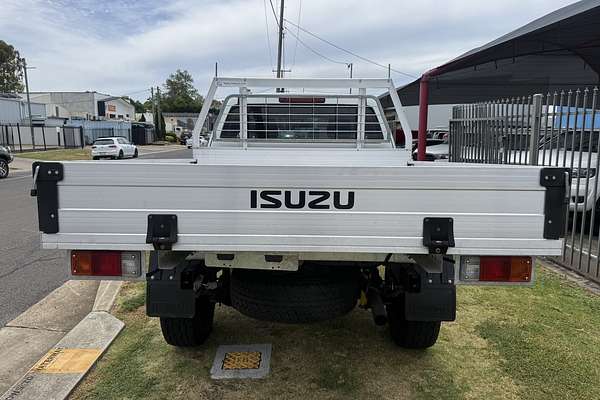 2017 Isuzu D-MAX SX High Ride Rear Wheel Drive