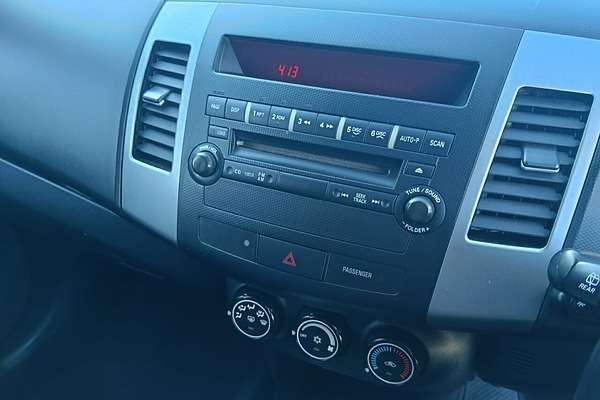 2009 Mitsubishi Outlander LS ZH