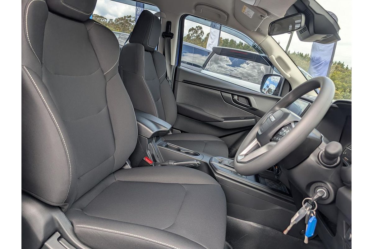 2025 Isuzu D-MAX SX 4X4