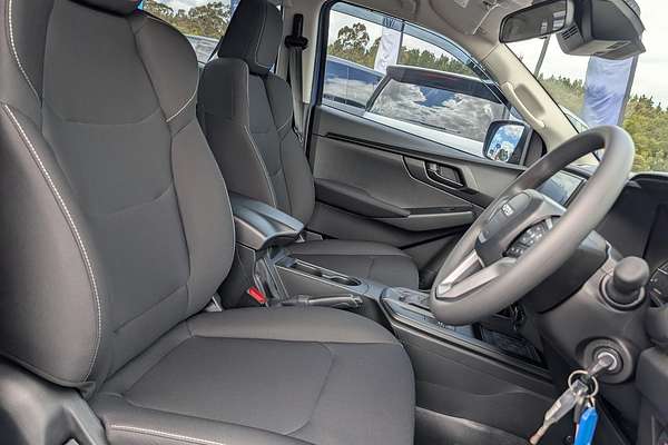 2025 Isuzu D-MAX SX 4X4