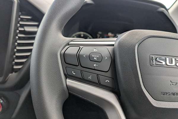 2025 Isuzu D-MAX SX 4X4
