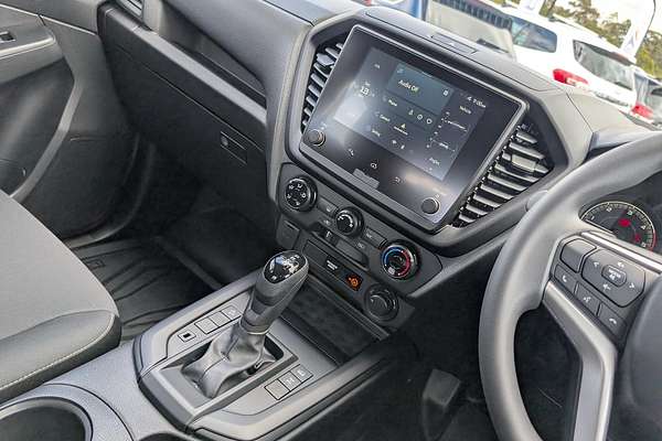 2025 Isuzu D-MAX SX 4X4