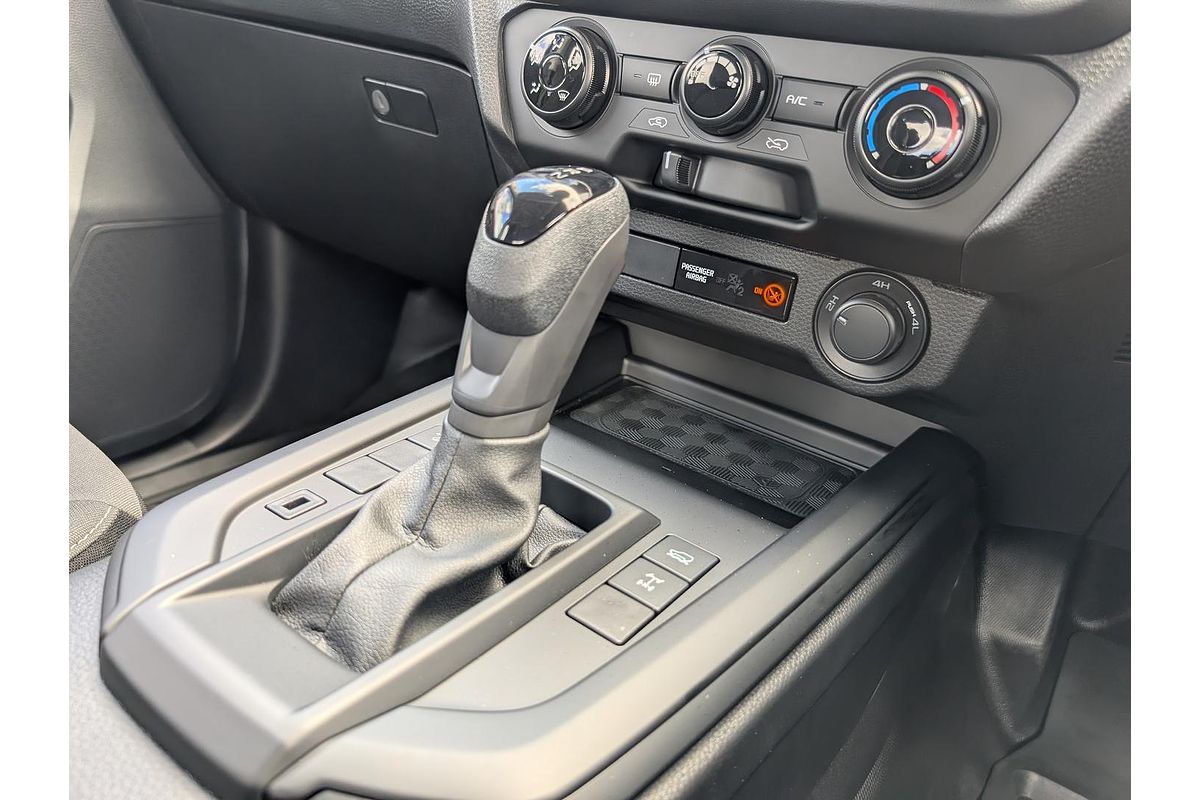 2025 Isuzu D-MAX SX 4X4