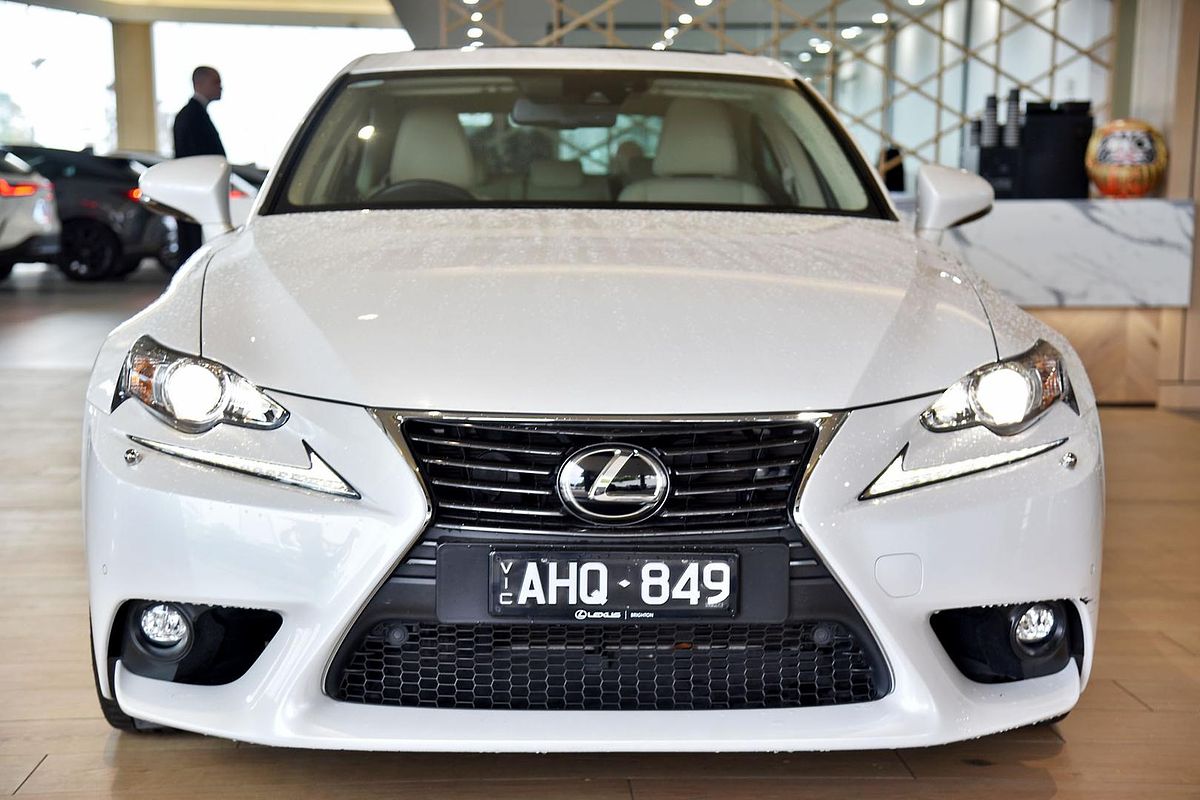 2015 Lexus IS IS200t Sports Luxury ASE30R