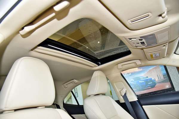 2015 Lexus IS IS200t Sports Luxury ASE30R