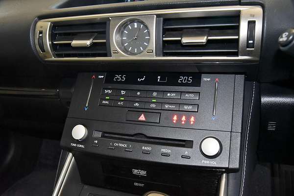 2015 Lexus IS IS200t Sports Luxury ASE30R