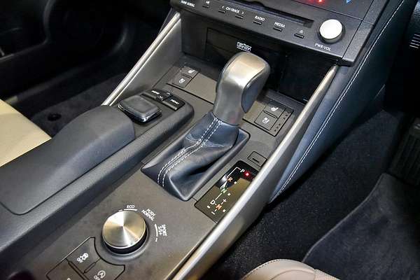 2015 Lexus IS IS200t Sports Luxury ASE30R