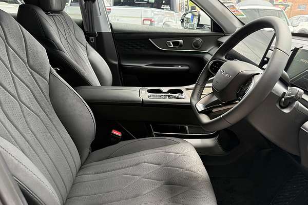 2025 Chery Tiggo 8 Super Hybrid Ultimate T31